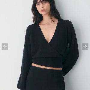 Aritzia softspoke dear wrap sweater black S